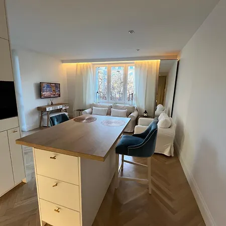 - Gorczewska - Metro Mlynow Apartment *